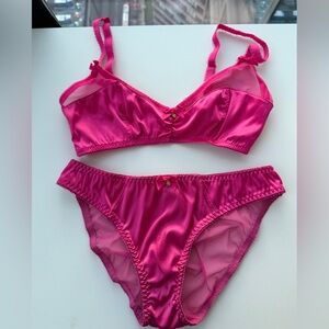Women’s Hot Pink Satin Bra & Bikini Set